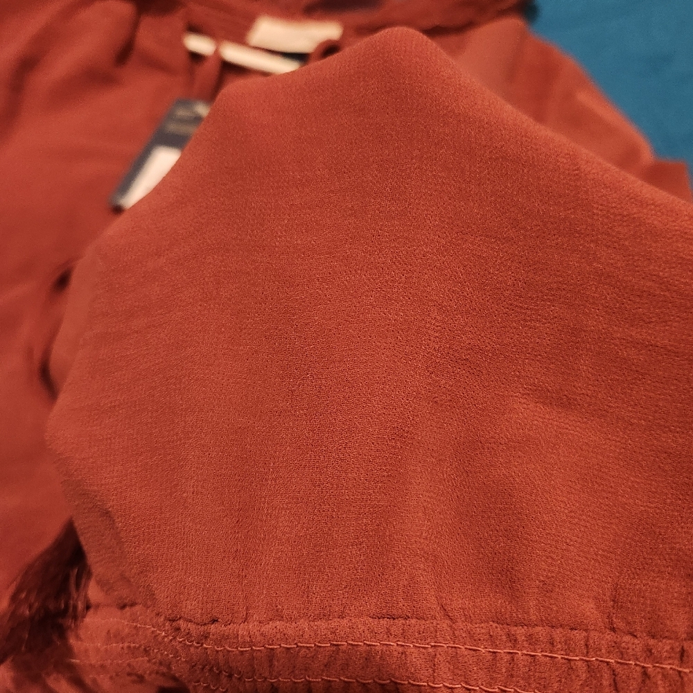 NWT Women's Universal Thread Dark Mauve/ Dusty Rose Ruffled Top - Picture 4 of 9